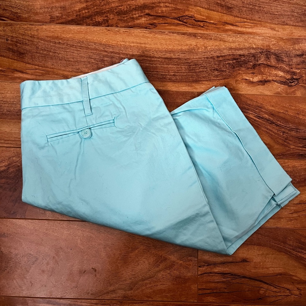 Limited Women’s Bermuda Shorts